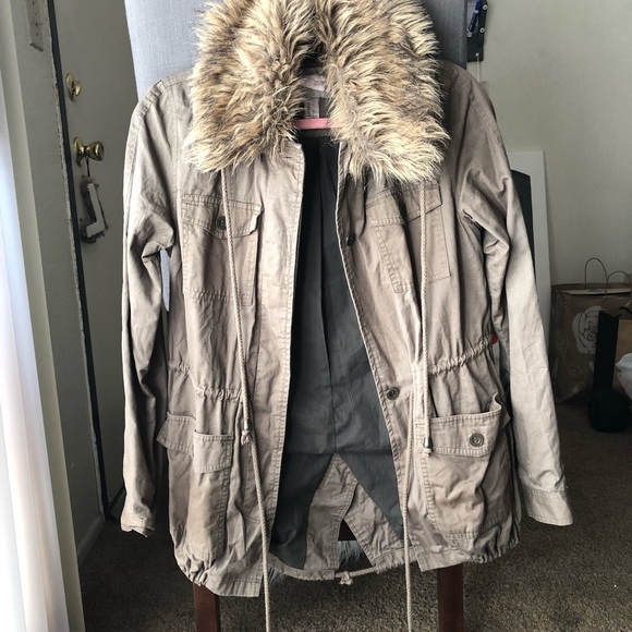 ✨ Olive green coat ✨ F21 - Picture 2 of 6